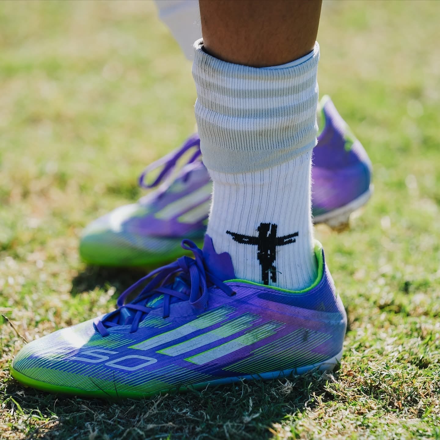 Faith II ✝️ White Grip Socks